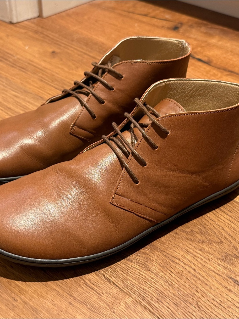 Men's Tan Leather Chukka Boots - Casual Lace-Up barefoot groundies shoe wide toe